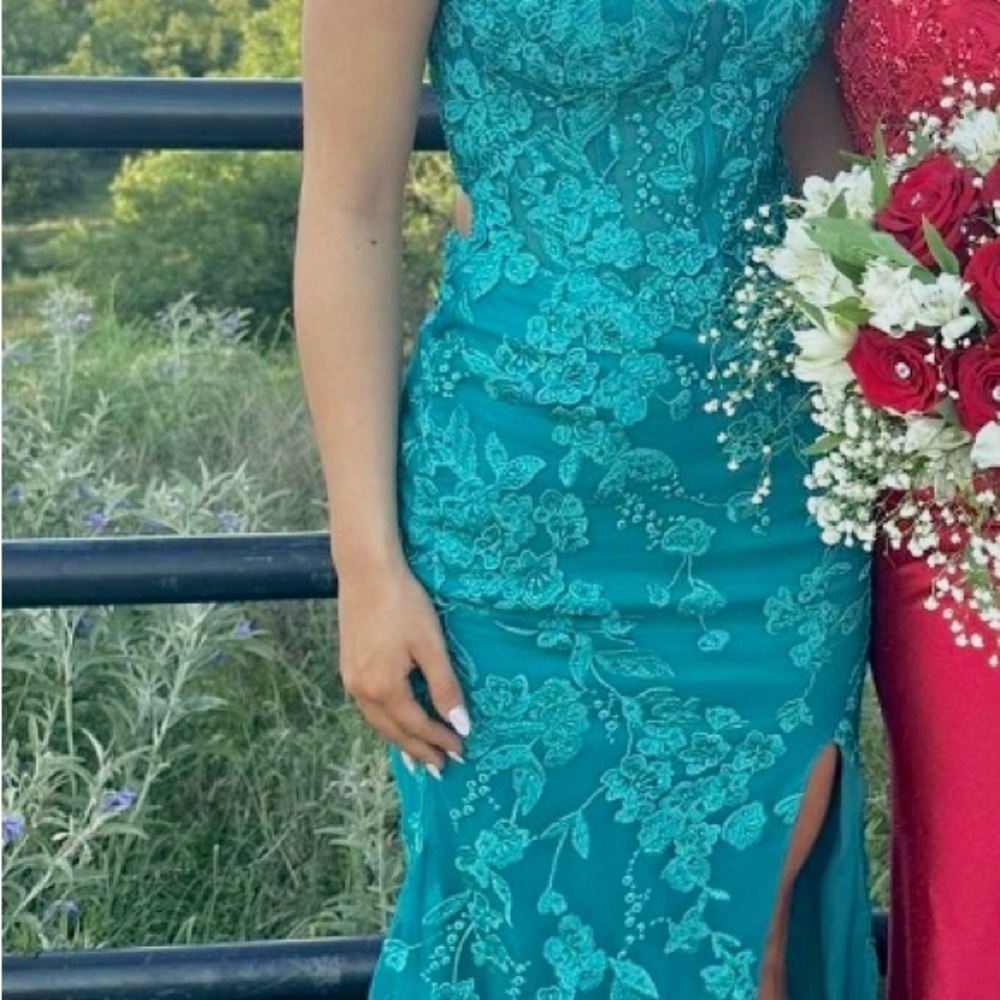 Leopard Print Scarf - Picture 5 of 5